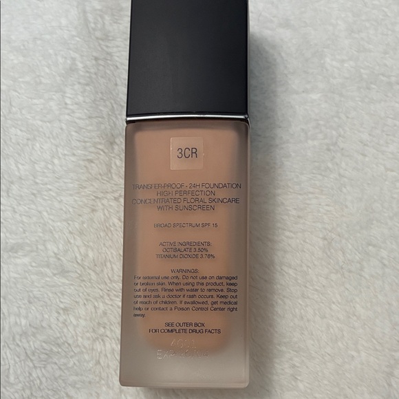 Dior Forever Foundation Shade - 3CR - Picture 4 of 5